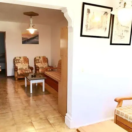 Puerto Del Carmen Sleeps 6 Pool Wifi *